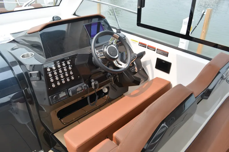 Slide: The Image of NX Boats 350 Maximus 2027 - 6854142