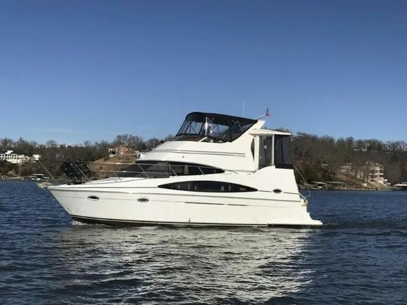 The Image of Carver Yachts 366 Motor Yacht 2003 - 6854186