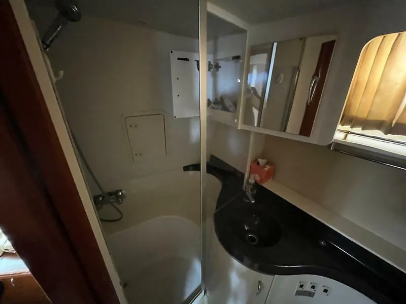 Slide: The Image of 0004107057 - 6854226