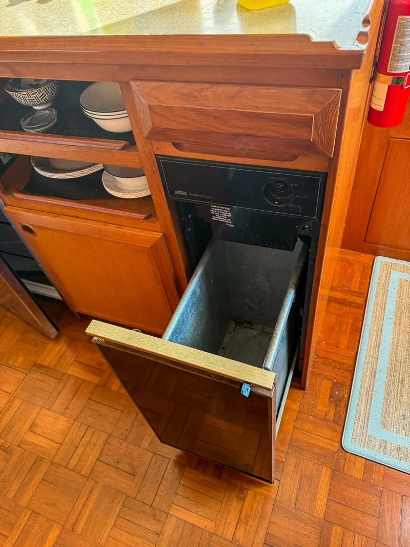 Slide: The Image of DeFever 49 Trash Compactor - 7404419