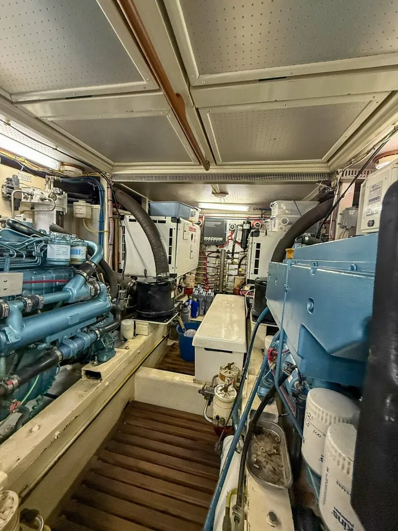 Slide: The Image of DeFever 49 Engine Room Aft - 7404454