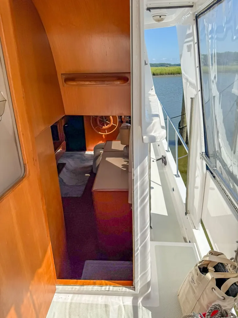 Slide: The Image of DeFever 49 Salon enter from Sundeck - 7404408
