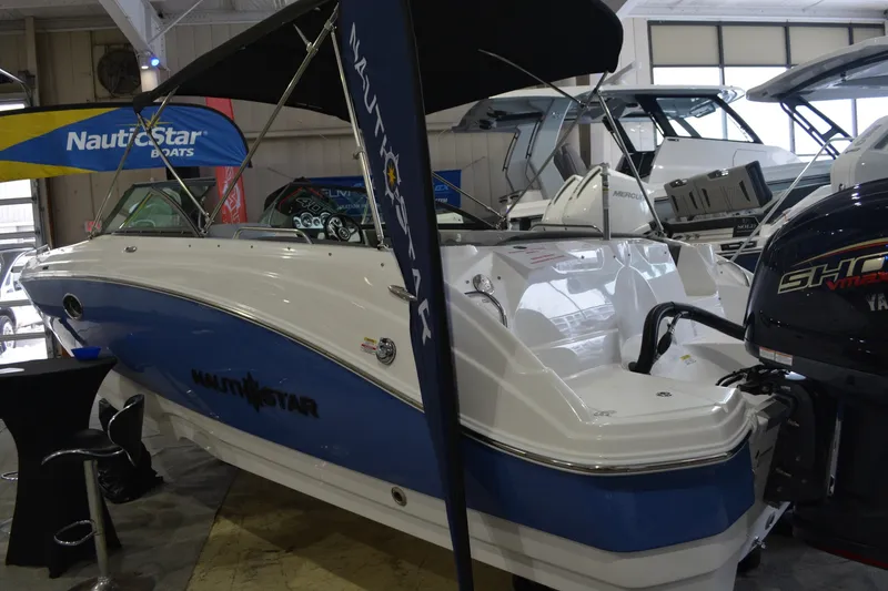 Slide: The Image of NauticStar 243 DC 2026 - 6863447