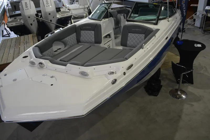 Slide: The Image of NauticStar 243 DC 2026 - 6863448