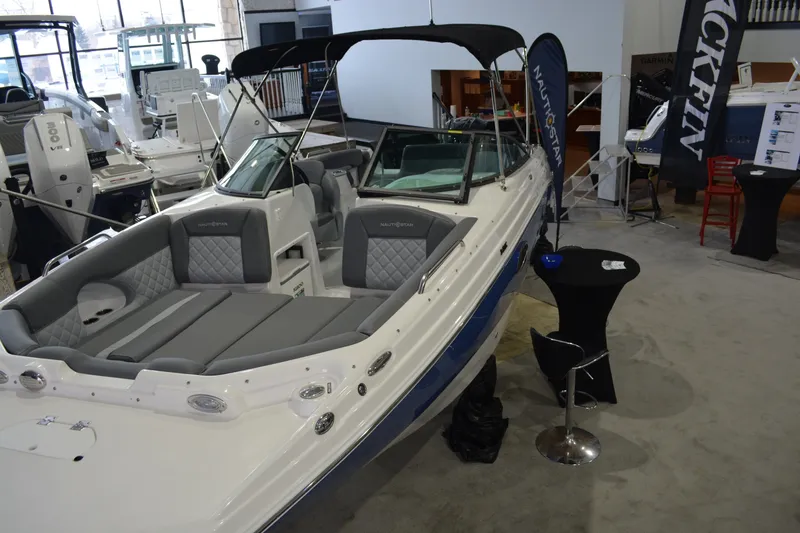 Slide: The Image of NauticStar 243 DC 2026 - 6863449