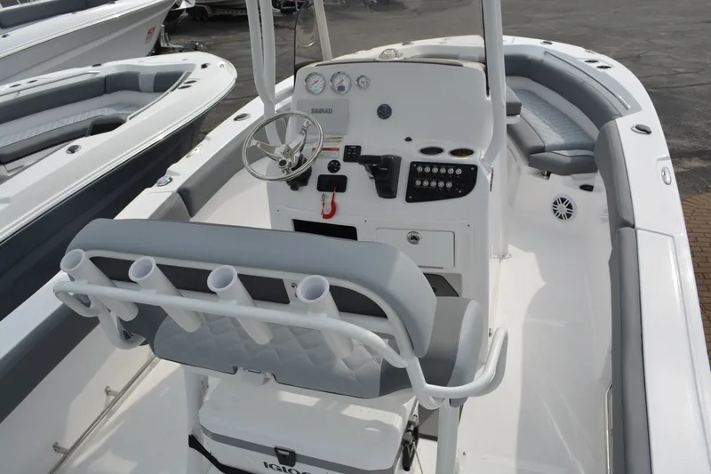 Slide: The Image of NauticStar 222 Offshore 2026 - 6863487