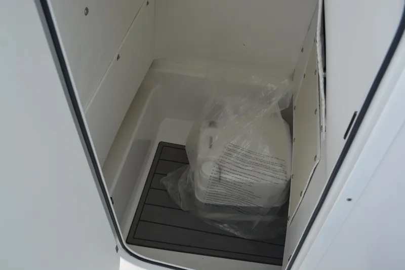 Slide: The Image of NauticStar 222 Offshore 2026 - 6863492