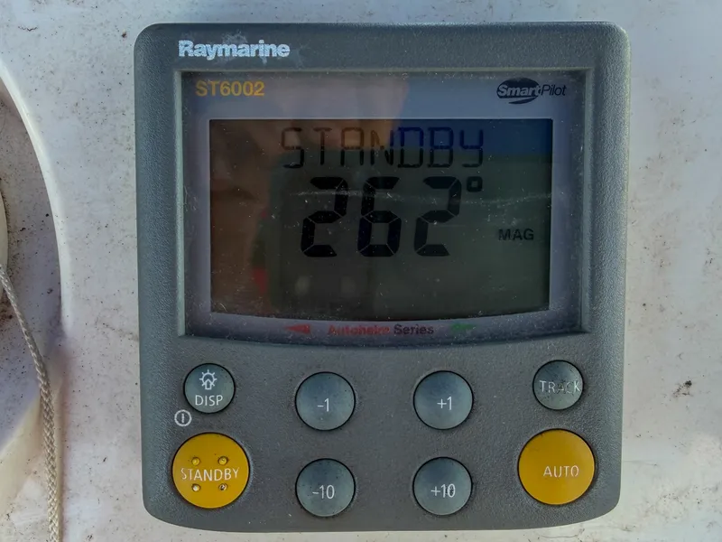 Slide: The Image of Beneteau Oceanis 34 2011 - 6863601