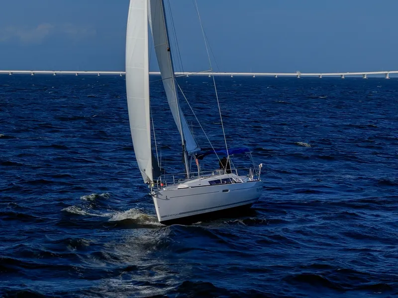 Slide: The Image of Beneteau Oceanis 34 2011 - 6930643