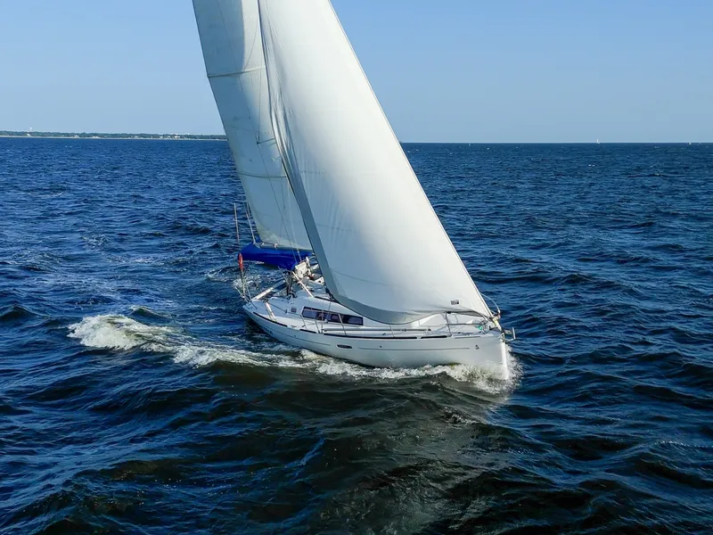 Slide: The Image of Beneteau Oceanis 34 2011 - 6930627