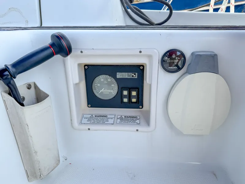 Slide: The Image of Beneteau Oceanis 34 2011 - 6863605