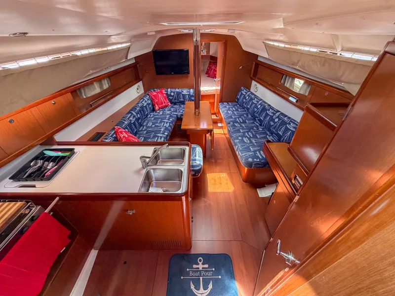 Slide: The Image of Beneteau Oceanis 34 2011 - 6863590