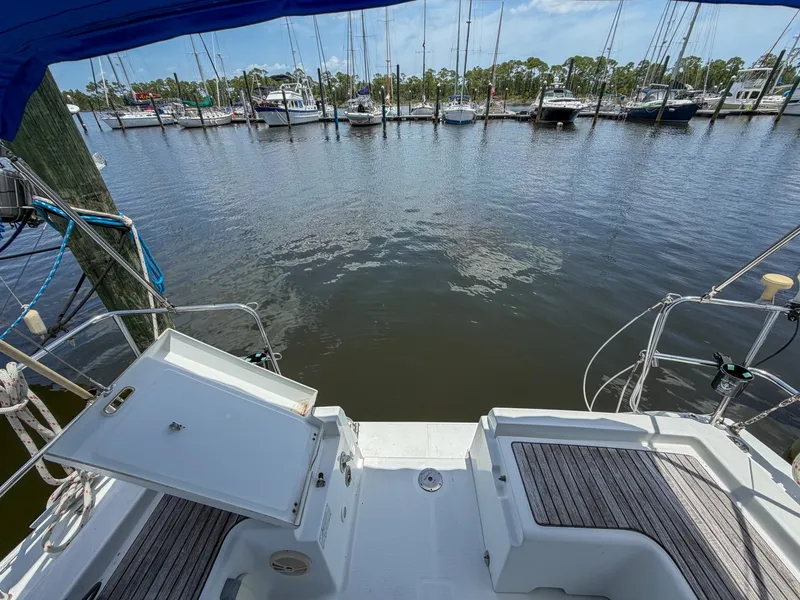 Slide: The Image of Beneteau Oceanis 34 2011 - 6863608