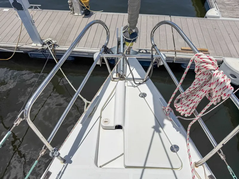 Slide: The Image of Beneteau Oceanis 34 2011 - 6863611