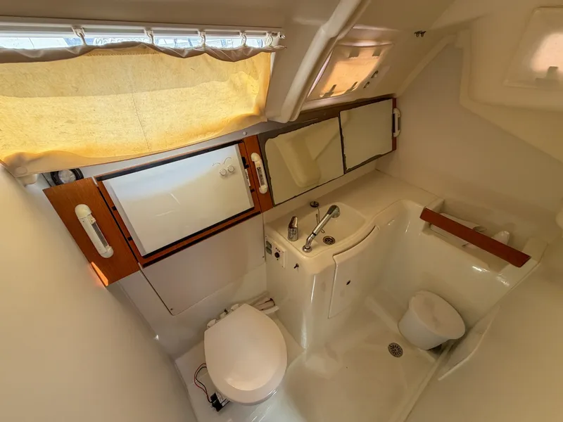 Slide: The Image of Beneteau Oceanis 34 2011 - 6863582