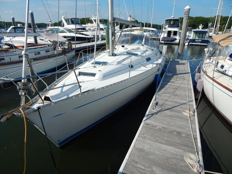 Slide: The Image of Beneteau Oceanis 381 1999 - 6866418