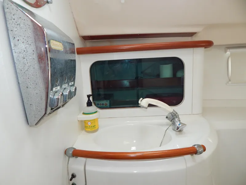 Slide: The Image of Beneteau Oceanis 381 1999 - 6866425