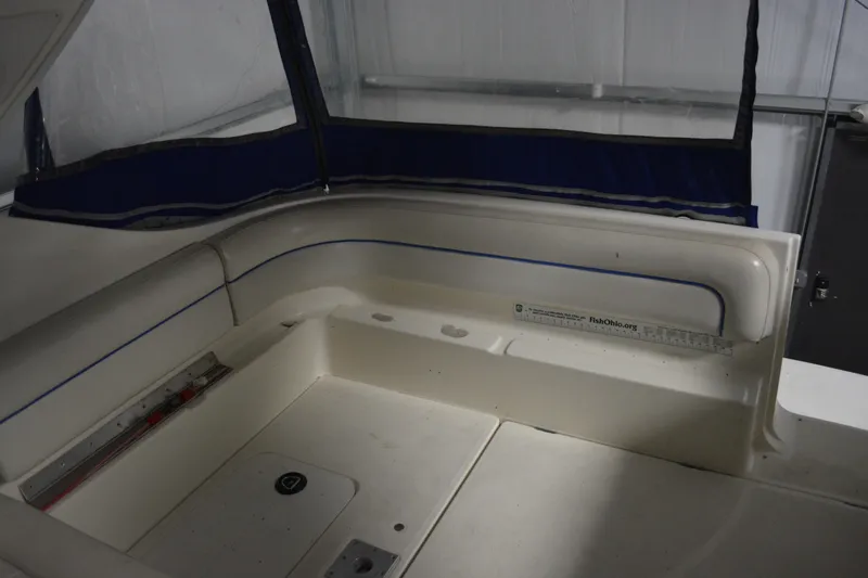 Slide: The Image of Bayliner 305 2006 - 6936957