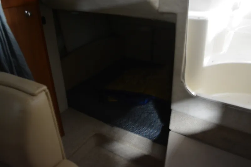 Slide: The Image of Bayliner 305 2006 - 6936963