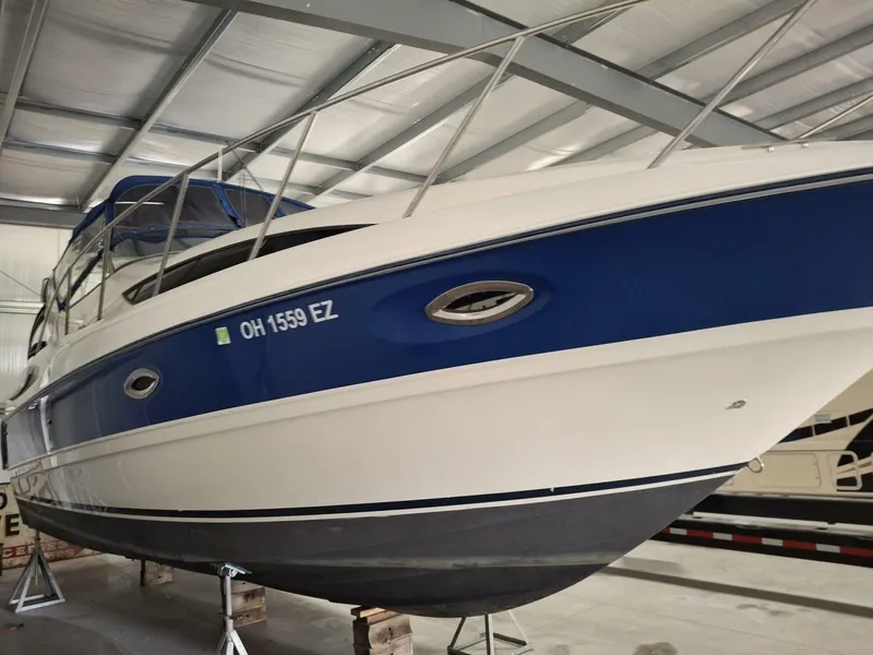 Slide: The Image of Bayliner 305 2006 - 6866410
