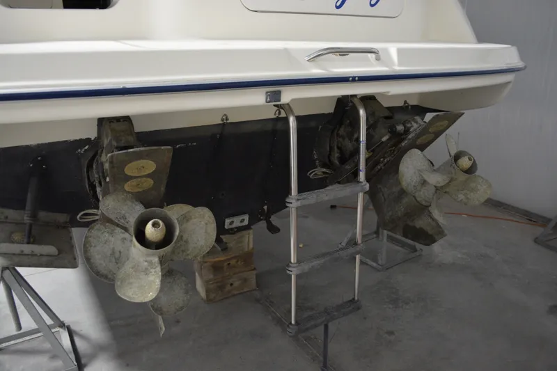 Slide: The Image of Bayliner 305 2006 - 6936952