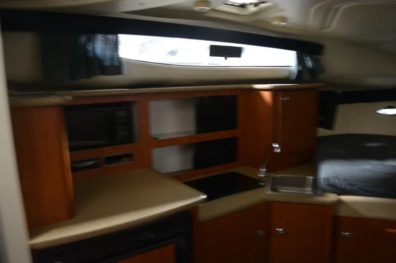 Slide: The Image of Bayliner 305 2006 - 6936962