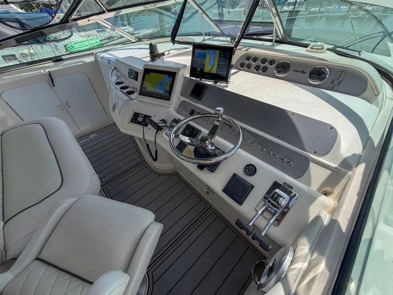 Slide: The Image of Sea Ray 450 Sundancer 1997 - 6866564