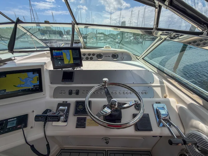 Slide: The Image of Sea Ray 450 Sundancer 1997 - 6866554