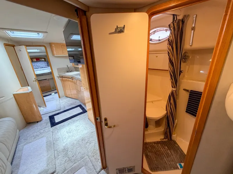 Slide: The Image of Sea Ray 450 Sundancer 1997 - 6866581