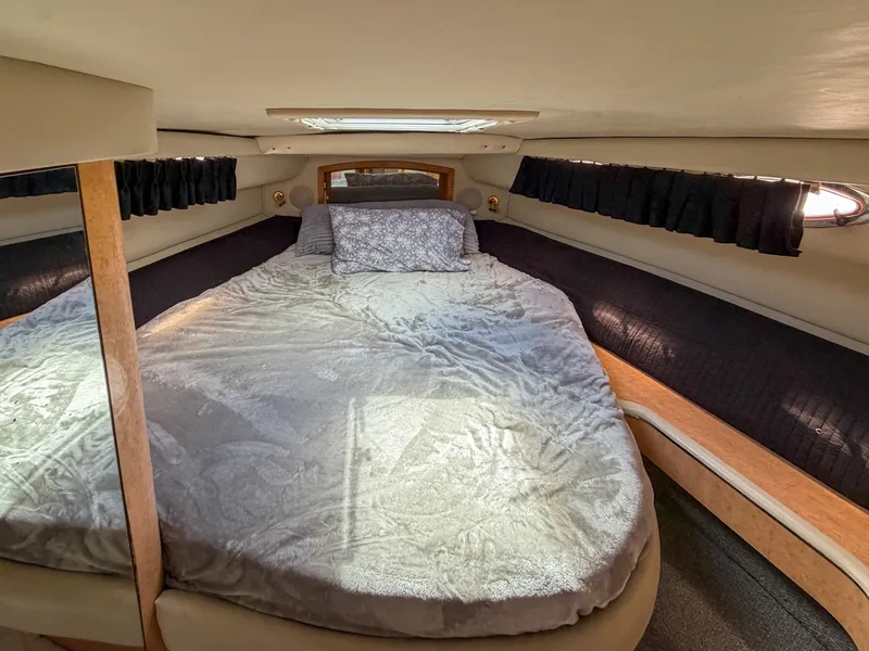 Slide: The Image of Sea Ray 450 Sundancer 1997 - 6866589