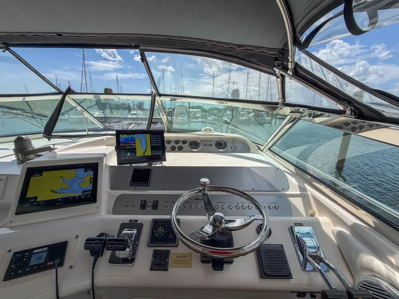 Slide: The Image of Sea Ray 450 Sundancer 1997 - 6866556