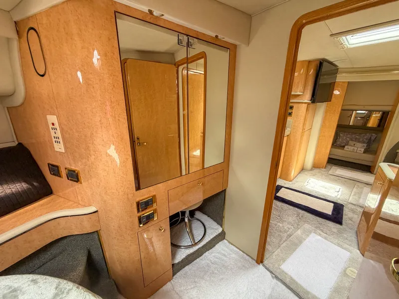 Slide: The Image of Sea Ray 450 Sundancer 1997 - 6866591