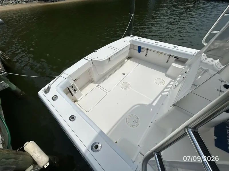 Slide: The Image of 30' Pursuit cockpit1 - 6868750
