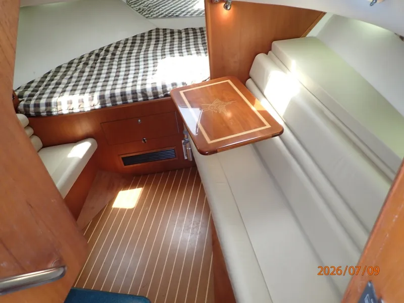 Slide: The Image of 30' Pursuit lower deck forward - 6868769