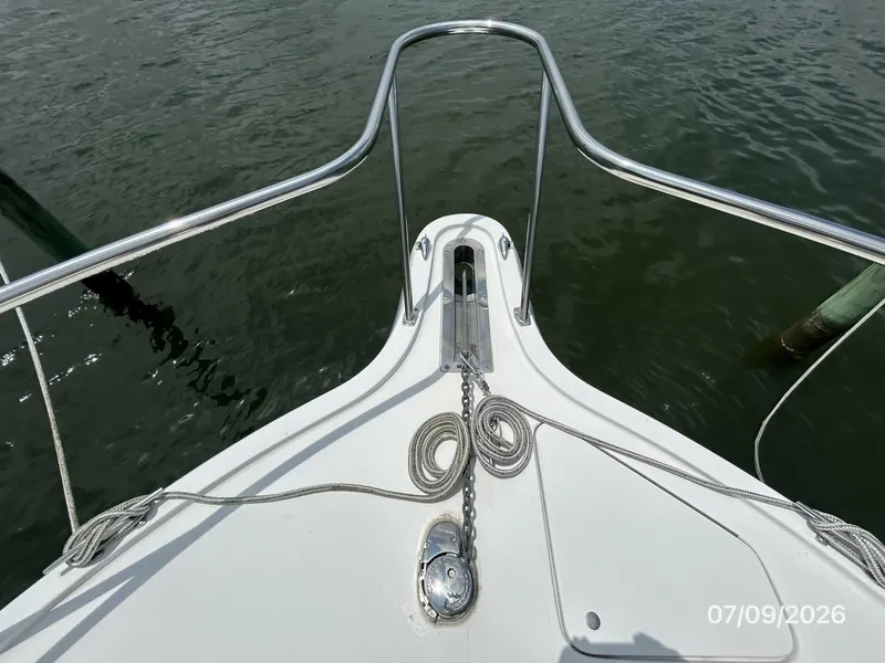 Slide: The Image of 30' Pursuit anchor windlass - 6868748