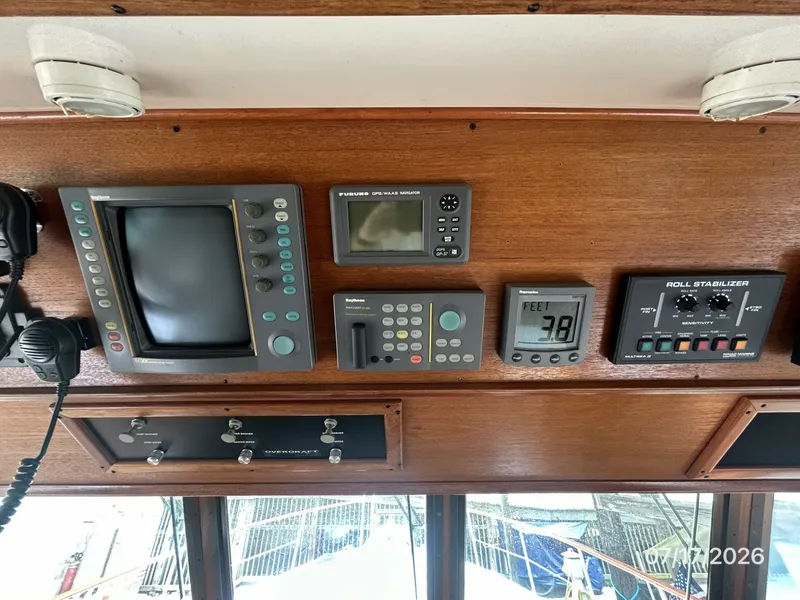 Slide: The Image of 48' Hatteras pilothouse helm electronics2 - 6885899