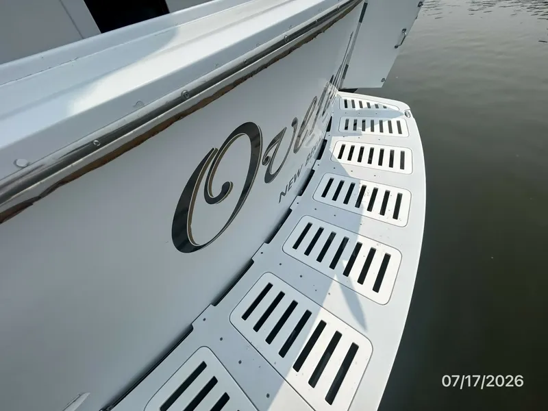 Slide: The Image of 48' Hatteras swimplatform - 6885938