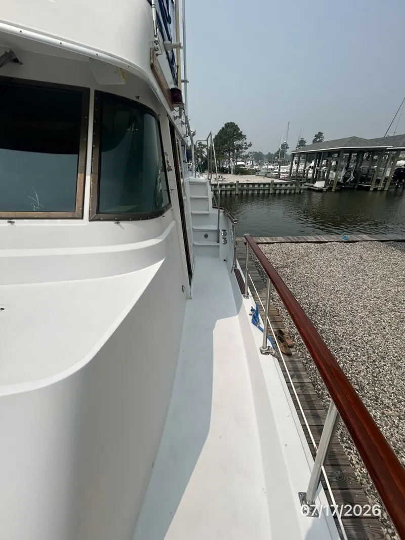 Slide: The Image of 48' Hatteras port side deck1 - 6885918