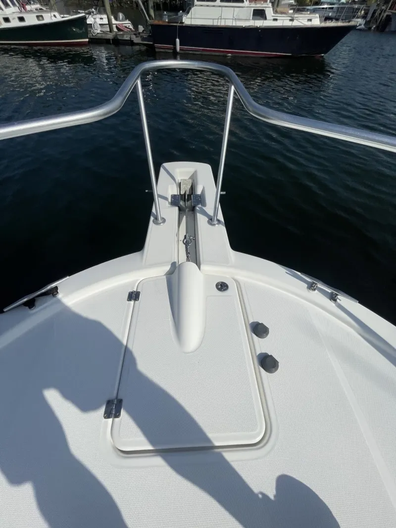 Slide: The Image of Bow & Anchor Windlass - 6887018