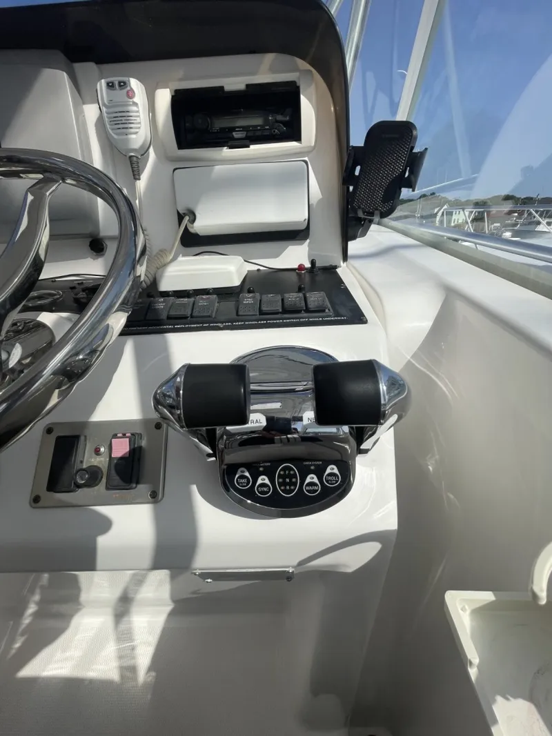 Slide: The Image of Throttle - 6886980
