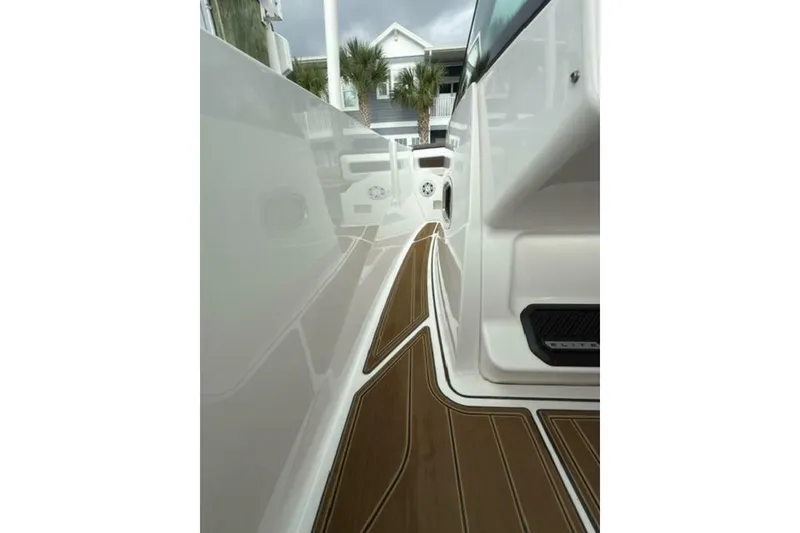 Slide: The Image of Monterey Elite 27 OB 2025 - 7228559