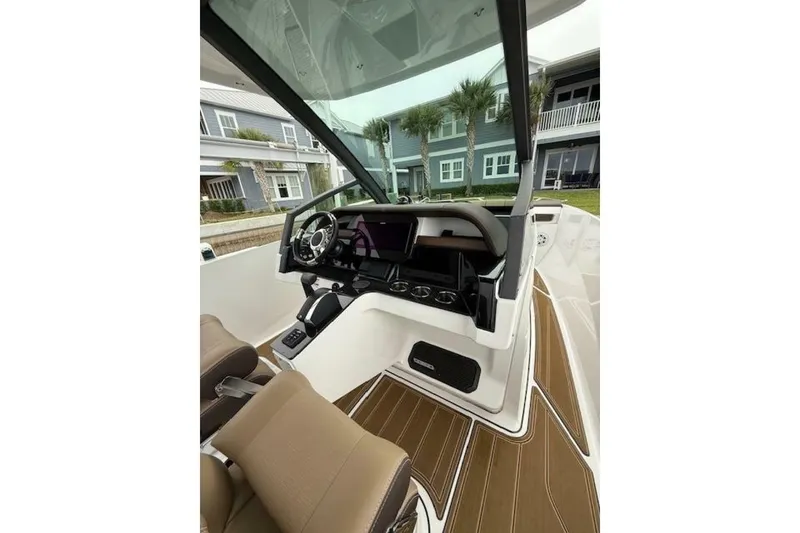 Slide: The Image of Monterey Elite 27 OB 2025 - 7533878