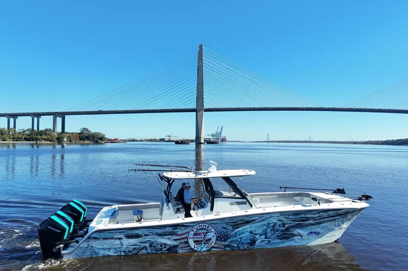 Slide: The Image of Front Runner 37 Catamaran 2024 - 6941670