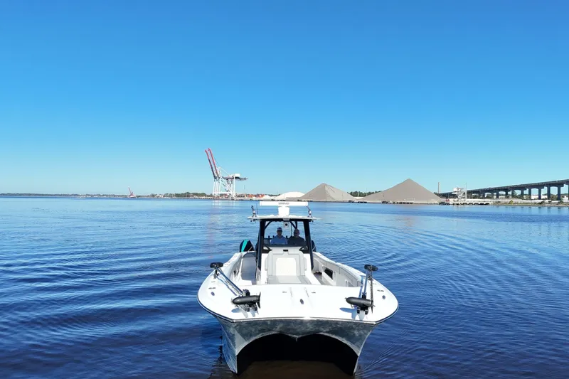 Slide: The Image of Front Runner 37 Catamaran 2024 - 6941693