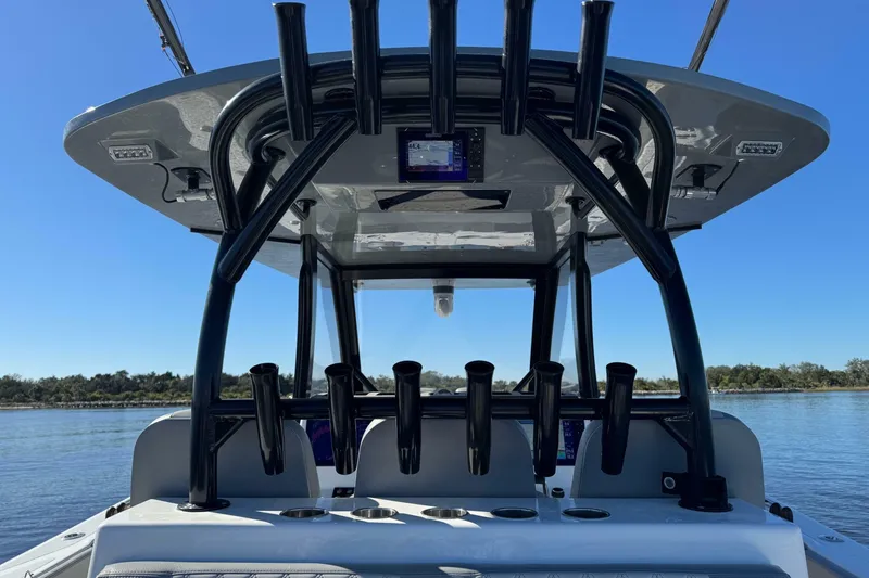 Slide: The Image of Front Runner 37 Catamaran 2024 - 7229029