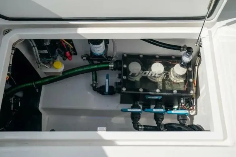 Slide: The Image of Front Runner 37 Catamaran 2024 - 6941998
