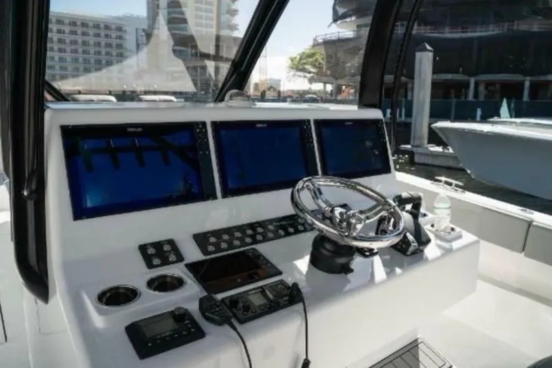 Slide: The Image of Front Runner 37 Catamaran 2024 - 6941922