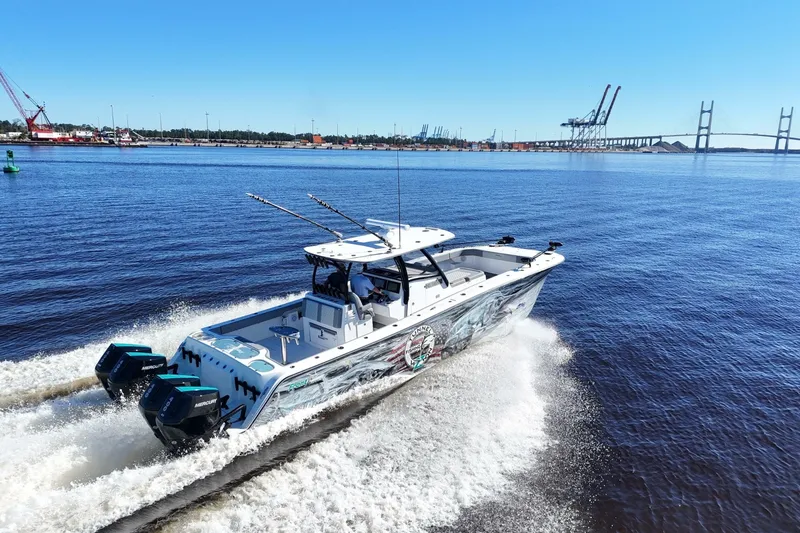 Slide: The Image of Front Runner 37 Catamaran 2024 - 6941639