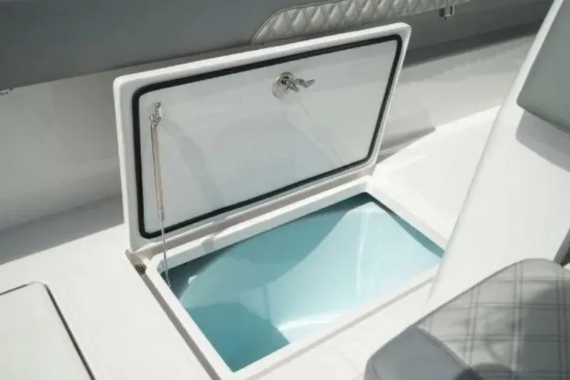 Slide: The Image of Front Runner 37 Catamaran 2024 - 6941984