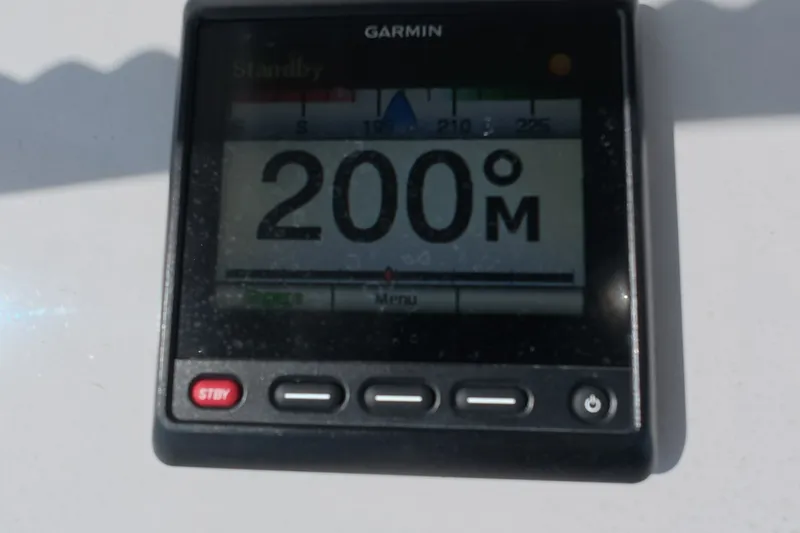 Slide: The Image of Invincible 33 Catamaran 2023 - 7229280